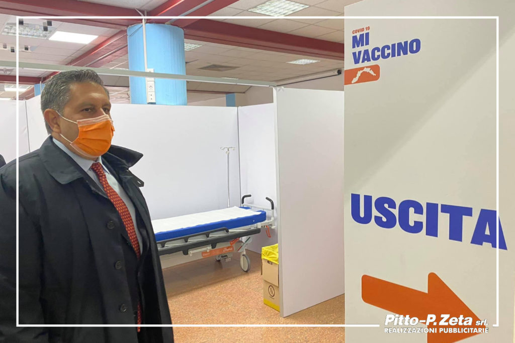 pannello_visita Presidente Toti_centro vaccinazioni Chiavari